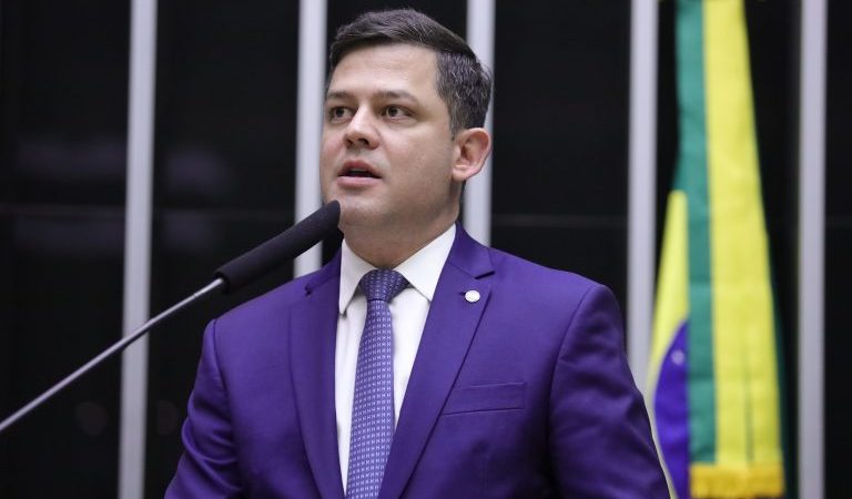 Projeto proíbe que beneficiários de programas sociais utilizem os recursos em bets – Notícias