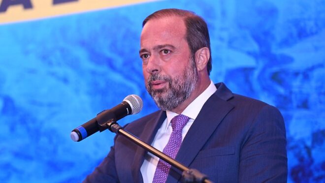 Reforma pode baixar conta de luz em 10%, diz ministro