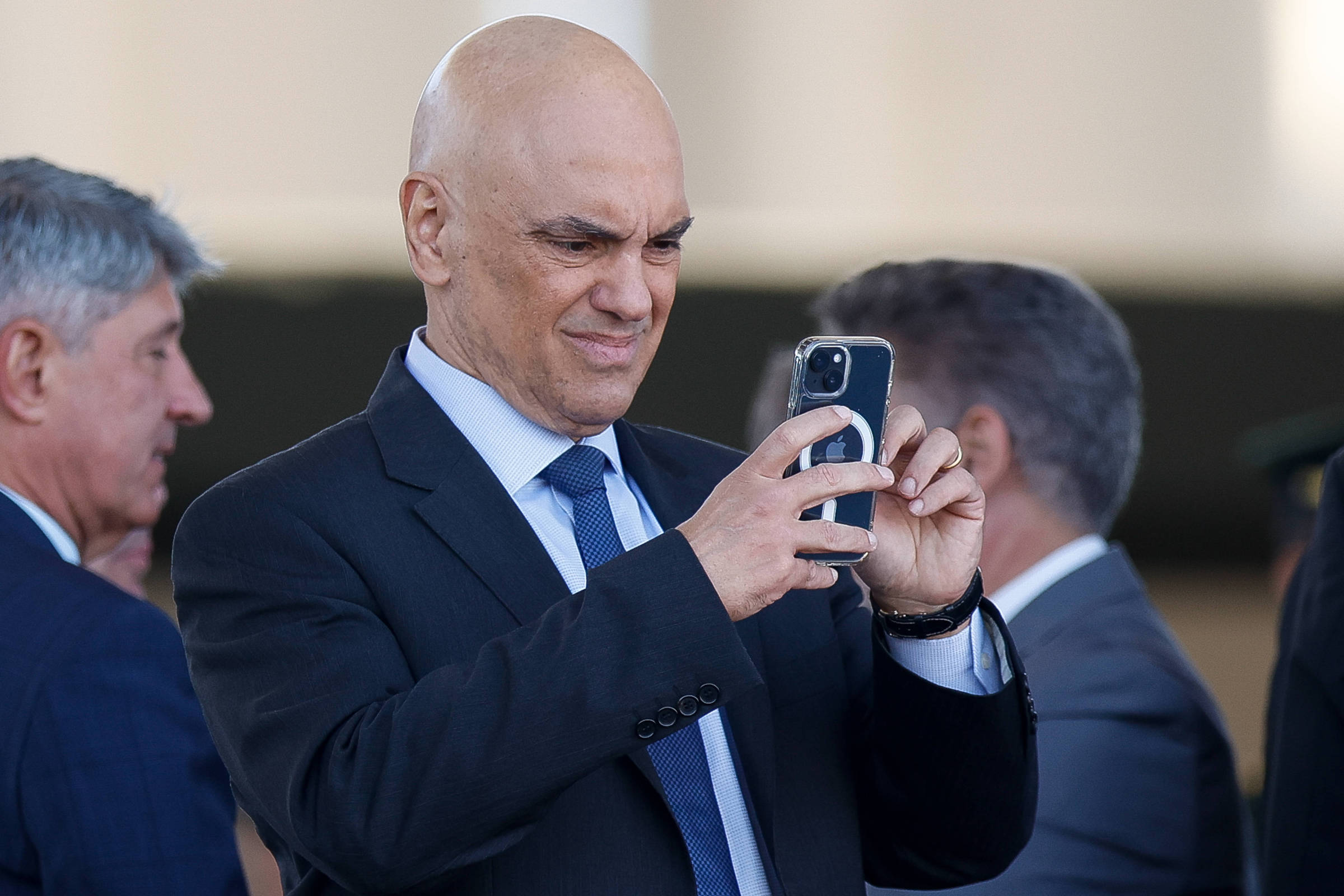 X, antigo Twitter, volta a funcionar na rede do STF – 18/09/2024 – Tec