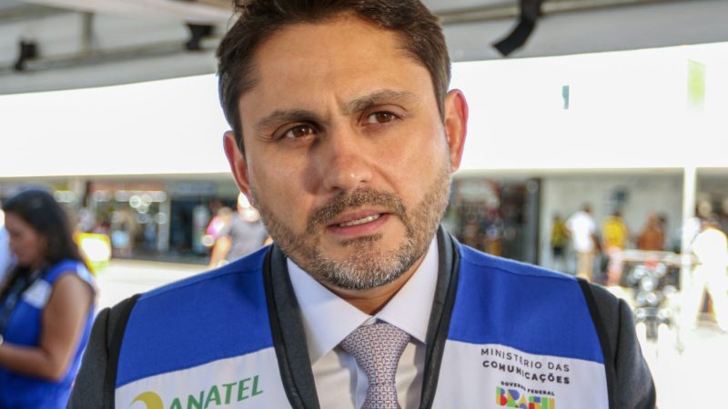“X” tem que cumprir ordem judicial, afirma ministro das Comunicações