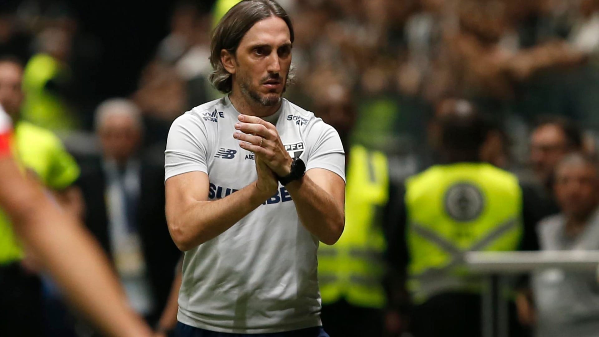 Zubeldía vê boa partida do São Paulo e culpa “erro pontual” por eliminação
