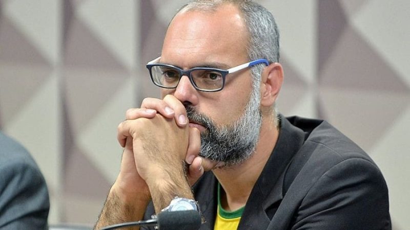 Blogueiro Allan dos Santos vira motorista por aplicativo nos EUA: ‘Prioridades, contas’