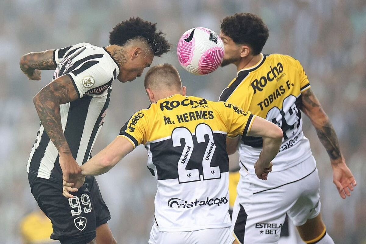 Botafogo tem gol anulado e empata com Criciúma pelo Brasileirão