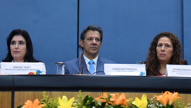 CNC alerta para dívida pública e cobra reforma administrativa