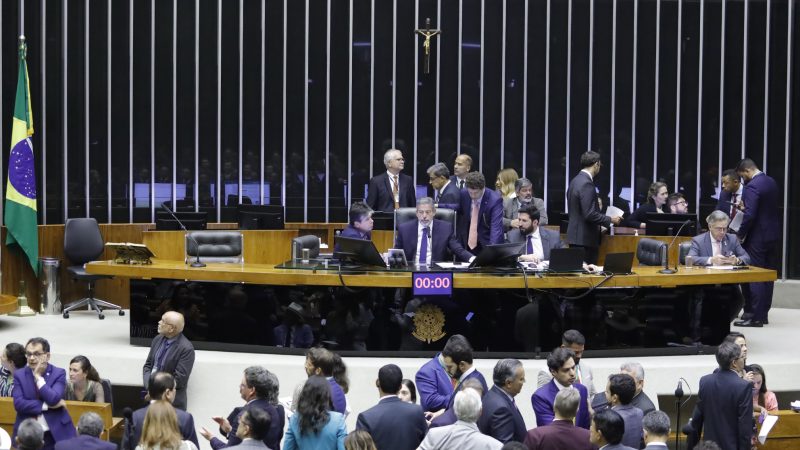 Câmara conclui votação da regulamentação da reforma tributária