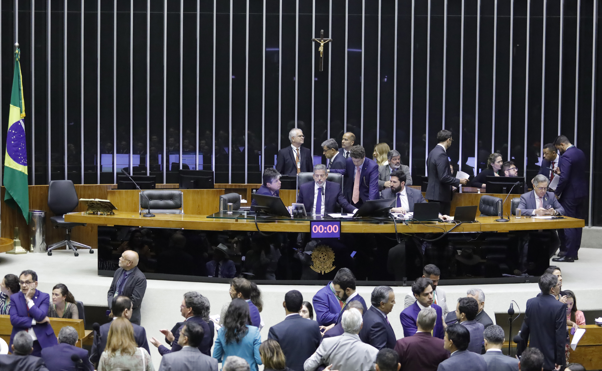 Câmara conclui votação da regulamentação da reforma tributária