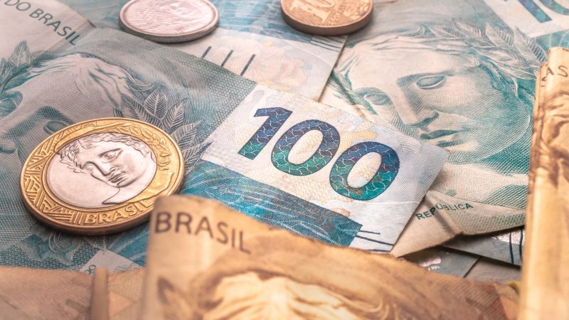 Câmara pode retomar projeto que regulamenta a reforma tributária nesta terça