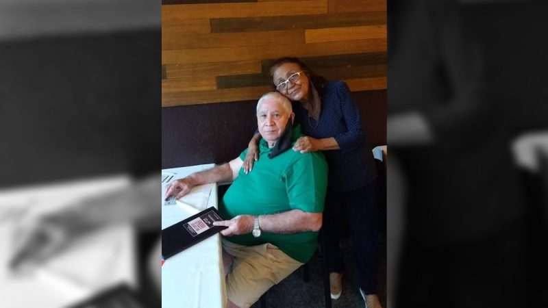Dois idosos foram encontrados mortos na própria casa, na Ilha do Governador. Segundo a testemunha que achou os corpos. eles estavam amarrados. O caso aconteceu na tarde de domingo (27).