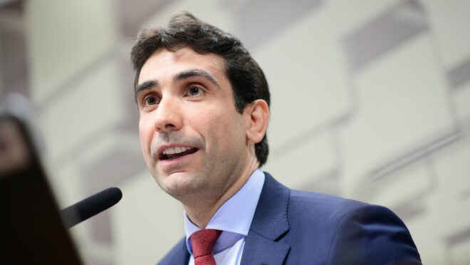 Indicado ao BC, Gabriel Galípolo passa por sabatina no Senado