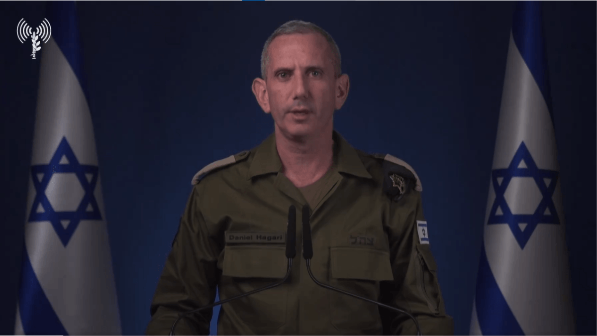 Israel bombardeia alvos no Irã