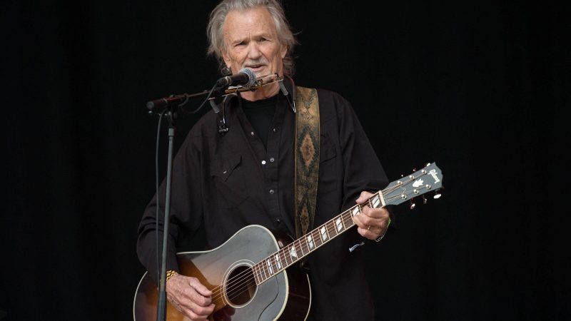 Kris Kristofferson é exemplo de valores – 27/10/2024 – Ronaldo Lemos