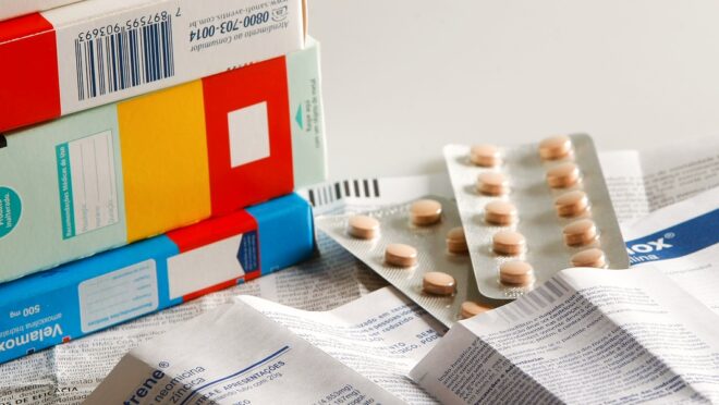 Medicamentos importados serão taxados em 60% com fim da isenção