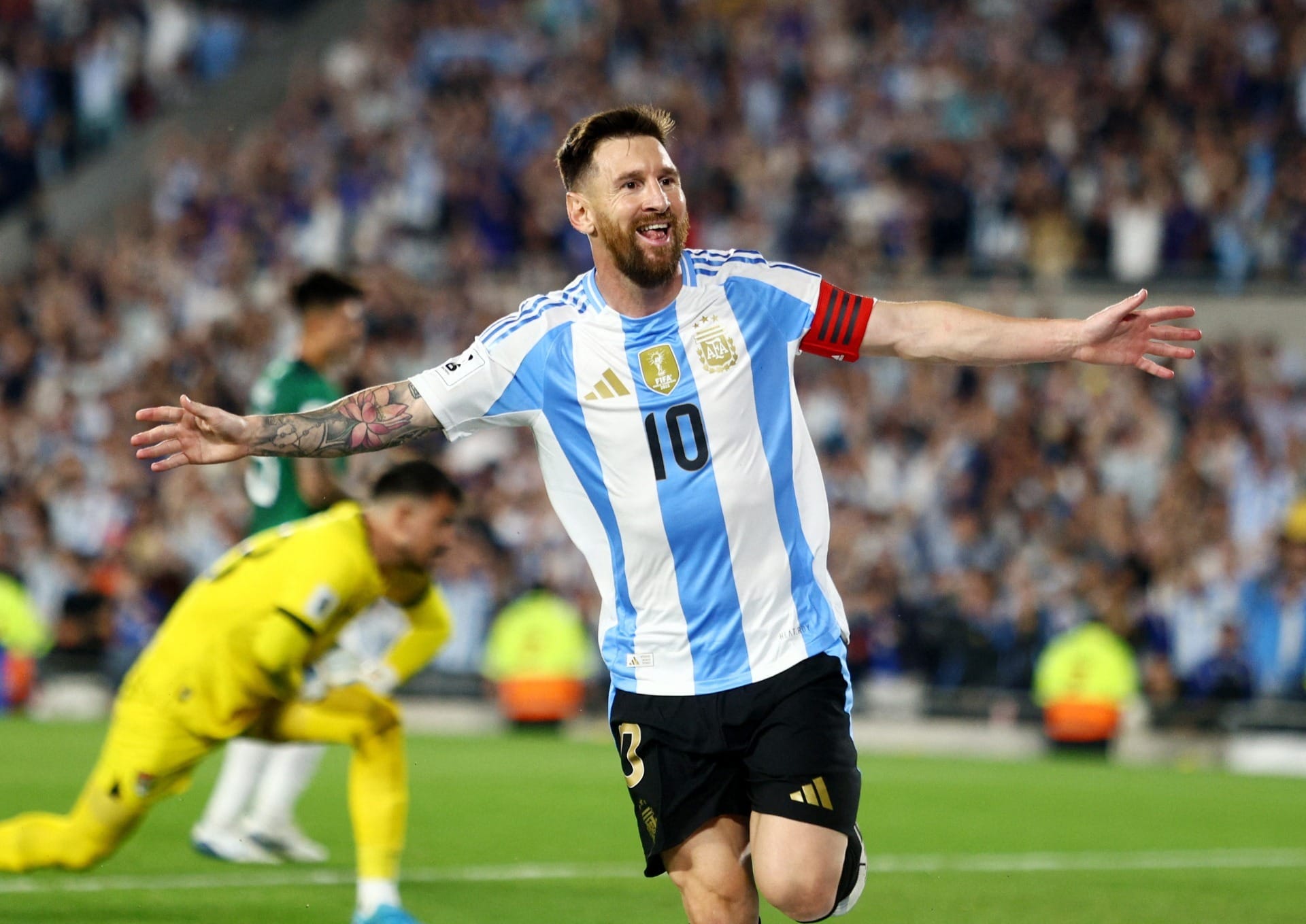 Messi faz 3 gols e Argentina goleia a Bolívia nas Eliminatórias