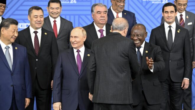 O que se sabe sobre a moeda dos Brics, apresentada em Kazan