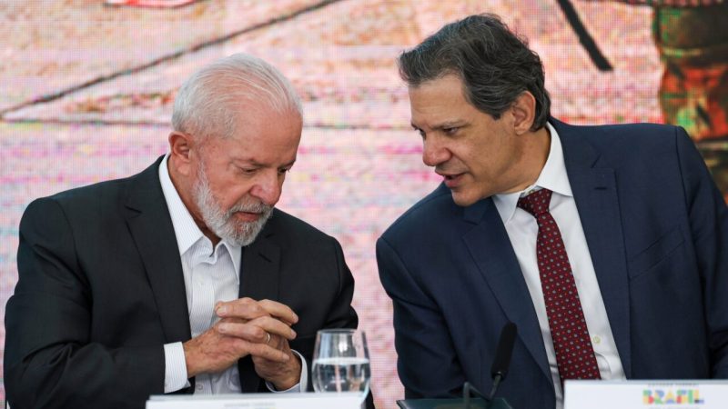 Personalidades da esquerda assinam manifesto contra cortes