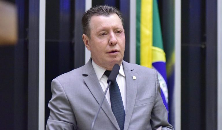 Projeto permite que comércio venda cigarro com preço superior ao da tabela – Notícias