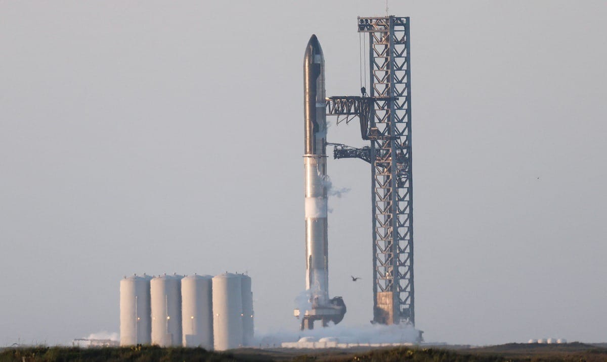 SpaceX faz novo lançamento da Starship, maior nave do mundo