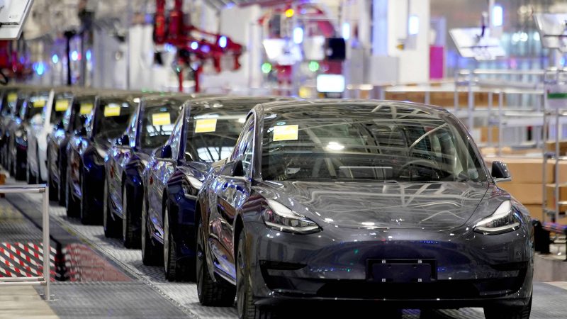 Tesla aposta em IA de ‘caixa preta’ para carro autônomo – 10/10/2024 – Tec
