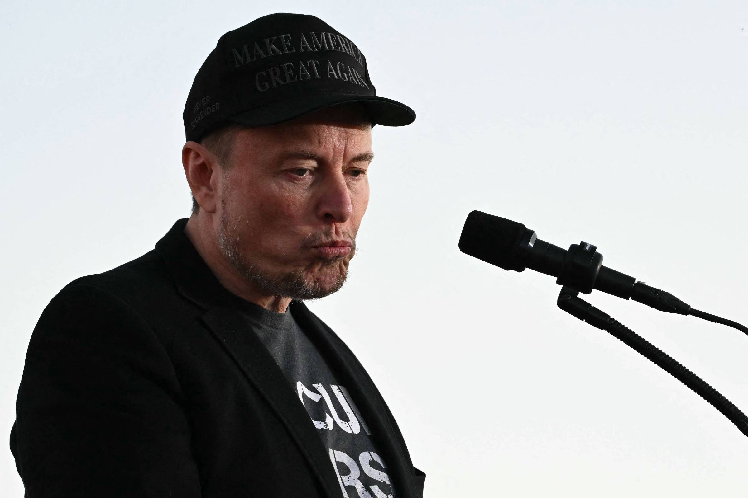 X: UE estuda incluir de outras empresas de Musk em multas – 17/10/2024 – Tec