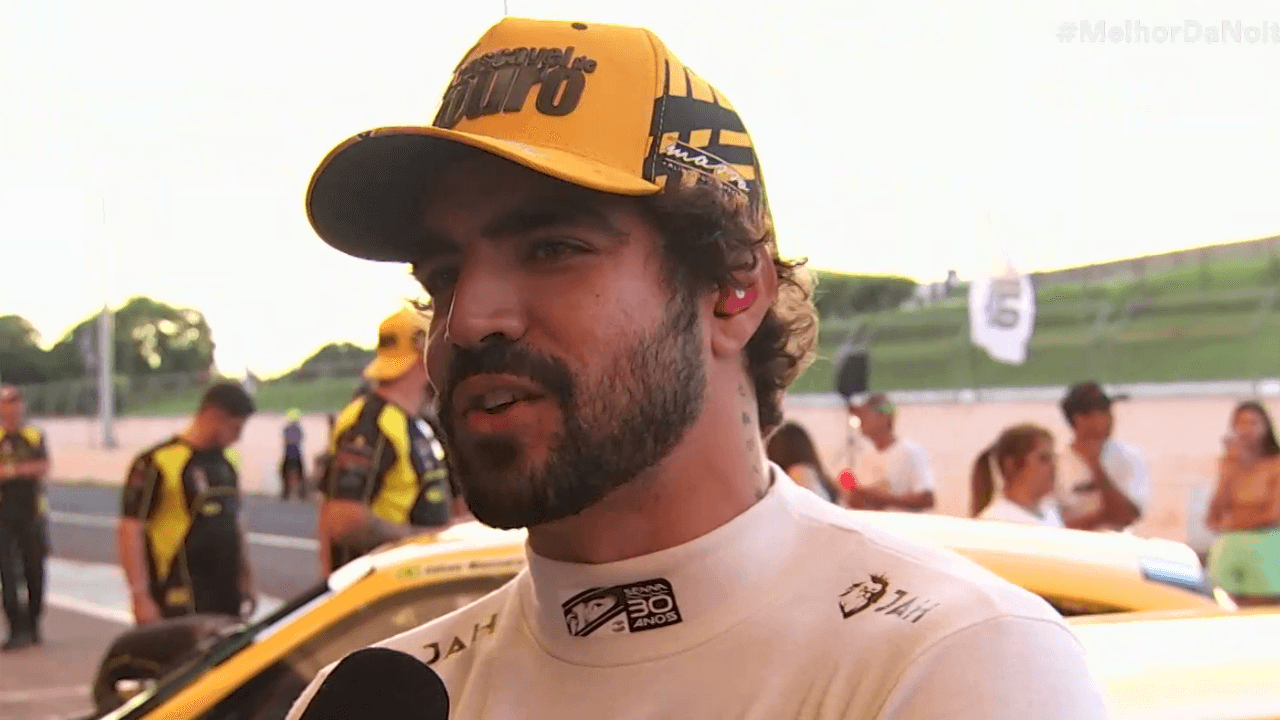 Caio Castro brinca sobre ‘trabalho psicológico’ feito por rivais em competição de automobilismo