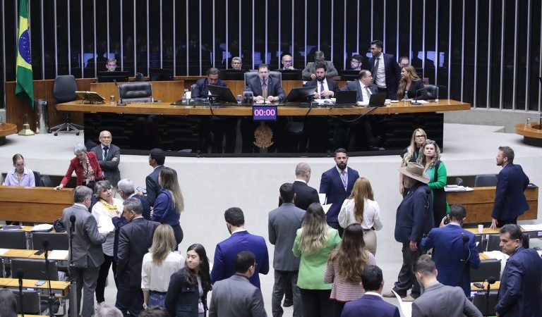 Câmara aprova MP que destina R$ 1,45 bilhão para educação, cultura e pequenas empresas do RS; acompanhe – Notícias