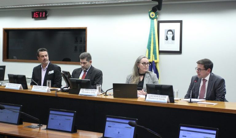 Debatedores divergem sobre efeitos da reforma tributária na compra de veículo por pessoa com deficiência – Notícias