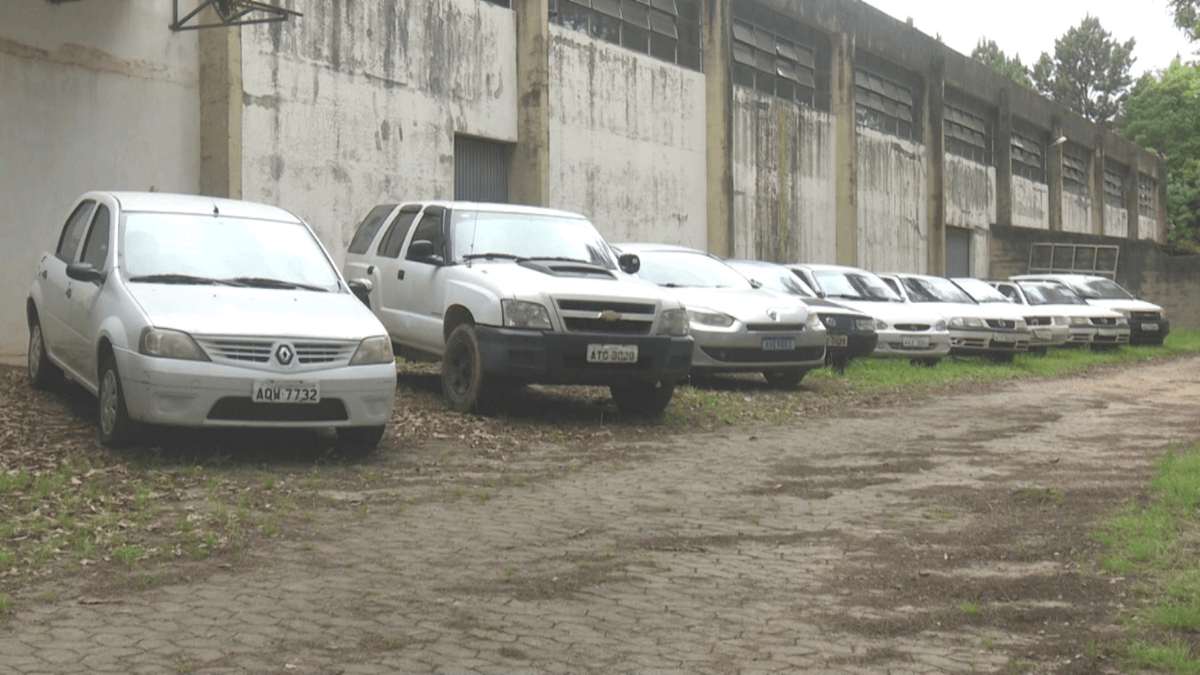 Leilão de carros e motos tem lances a partir de R$ 958 no Paraná