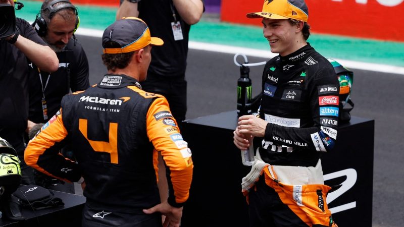 Norris agradece Piastri por vitória na corrida sprint: "Ele deveria ter ganho"