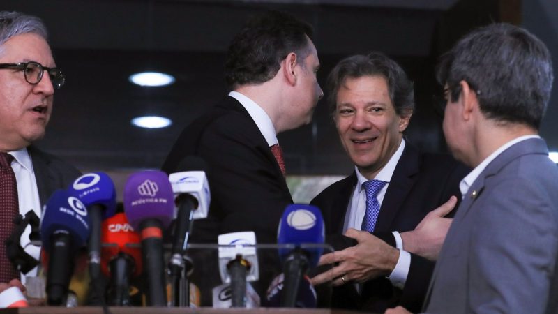 Pacheco promete agilizar votação do pacote de gastos no Senado