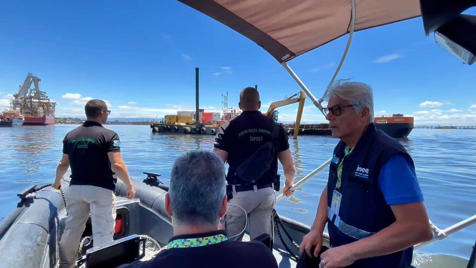 PortosRio é multado após realizar dragagem da Baía de Guanabara sem autorização