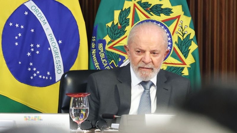 Ameaças “insistem em sobreviver”, diz Lula sobre golpe de 64