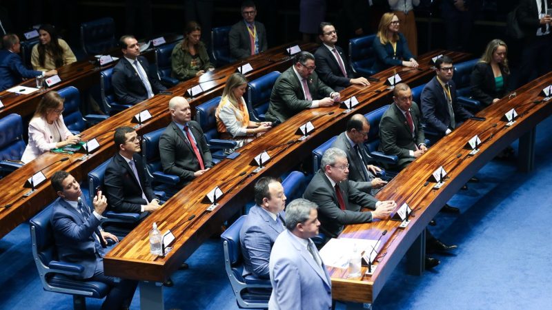 Proposta de por fim à jornada 6X1 já pode tramitar na Câmara