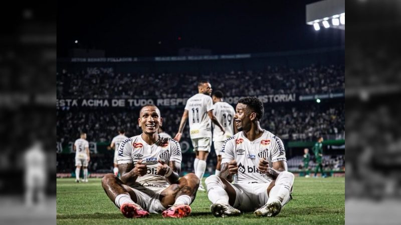 Santos subiu para Série A e ficou perto do título