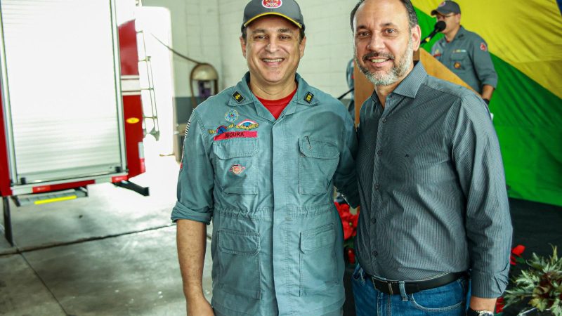 A Prefeitura de Paulínia entregou nesta terça-feira, 3, uma nova viatura para o Corpo de Bombeiros – Jornal Aqui Paulínia