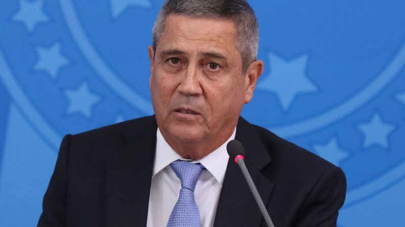 Braga Netto tentou obter detalhes de delação de Cid, aponta Moraes