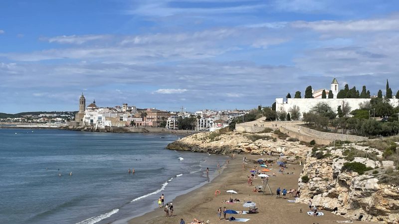 Cidade catalã de Sitges tem cena LGBTQIA+ interessante – 13/12/2024 – Turismo