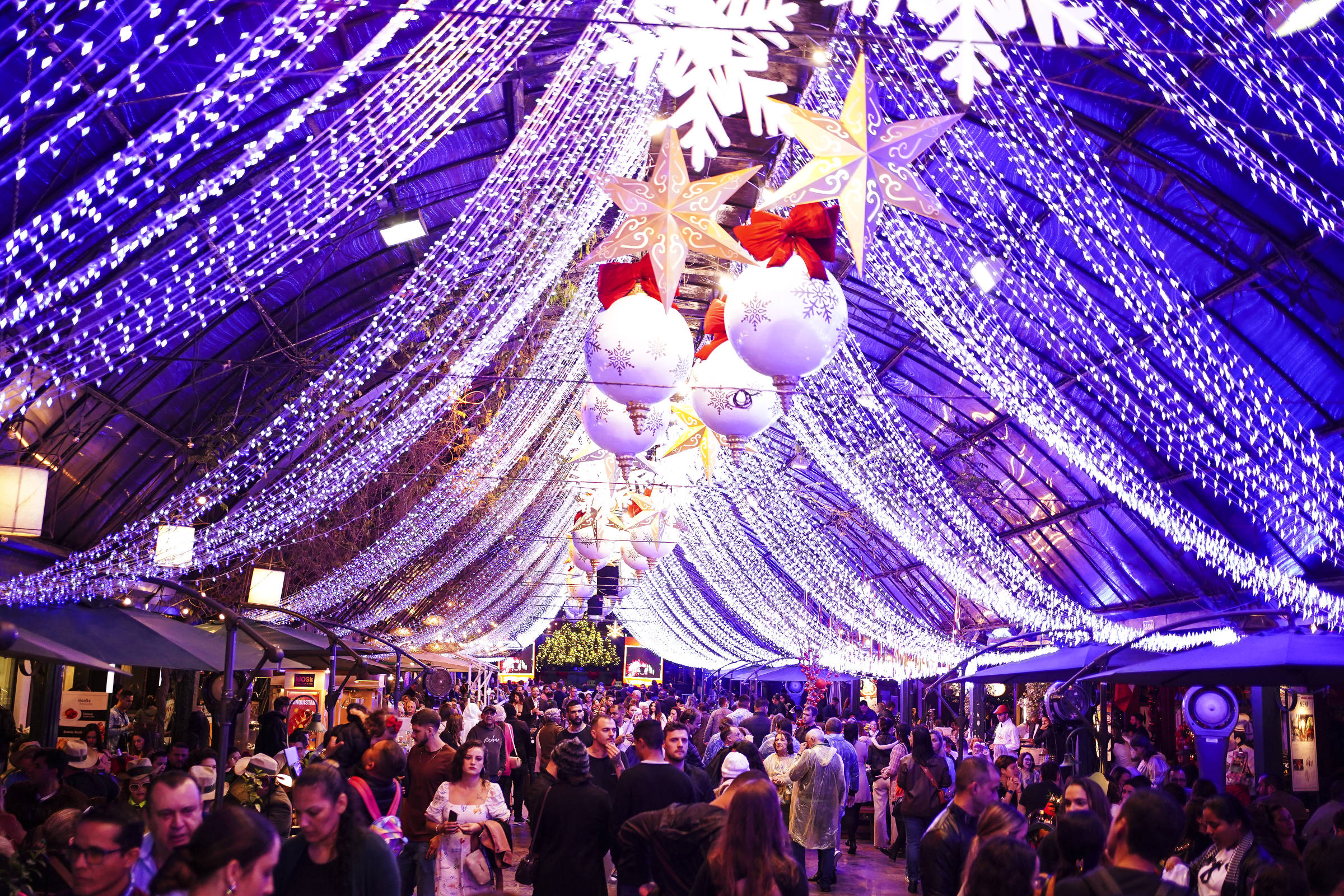 Cidade de Gramado cancela programação do Natal Luz após acidente aéreo – 22/12/2024 – Turismo