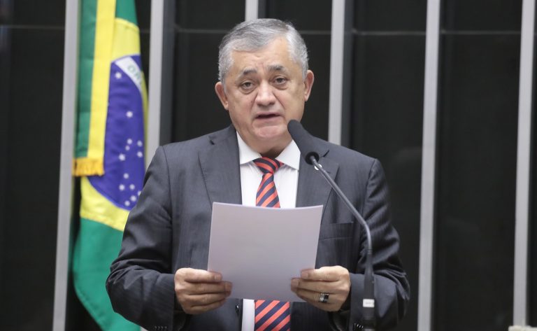 Deputados aprovam urgência para projeto sobre dedução fiscal de instituições financeiras – Notícias