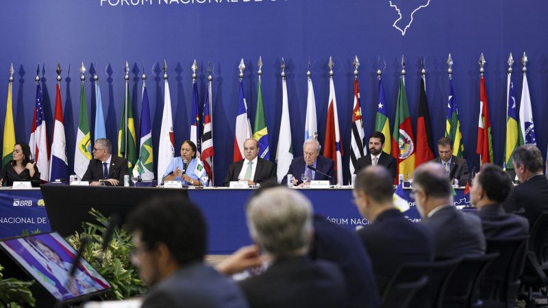 Governadores aceitam IR isento até R$ 5 mil, mas querem compensação