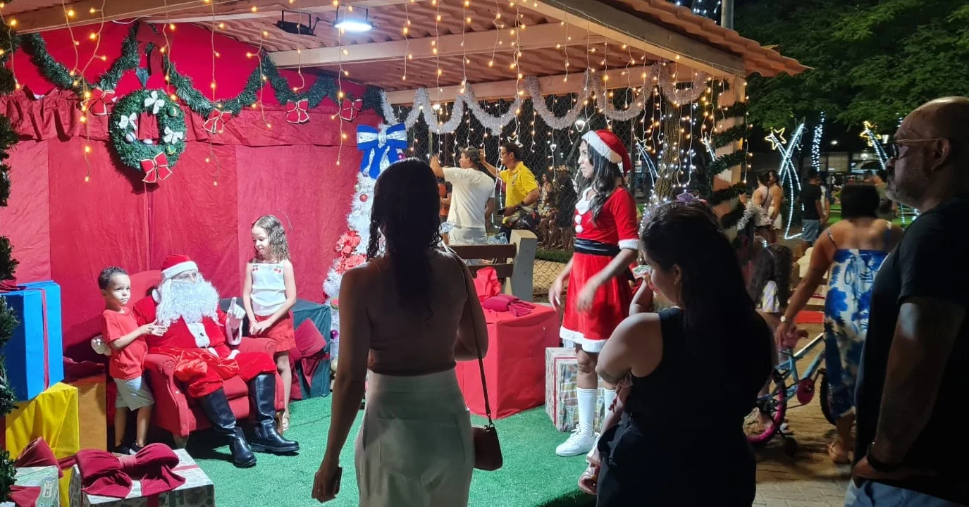 Noite de Magia e Encanto na Praça do Rodrigo – Prefeitura Municipal de Cosmópolis – Jornal Aqui Paulínia