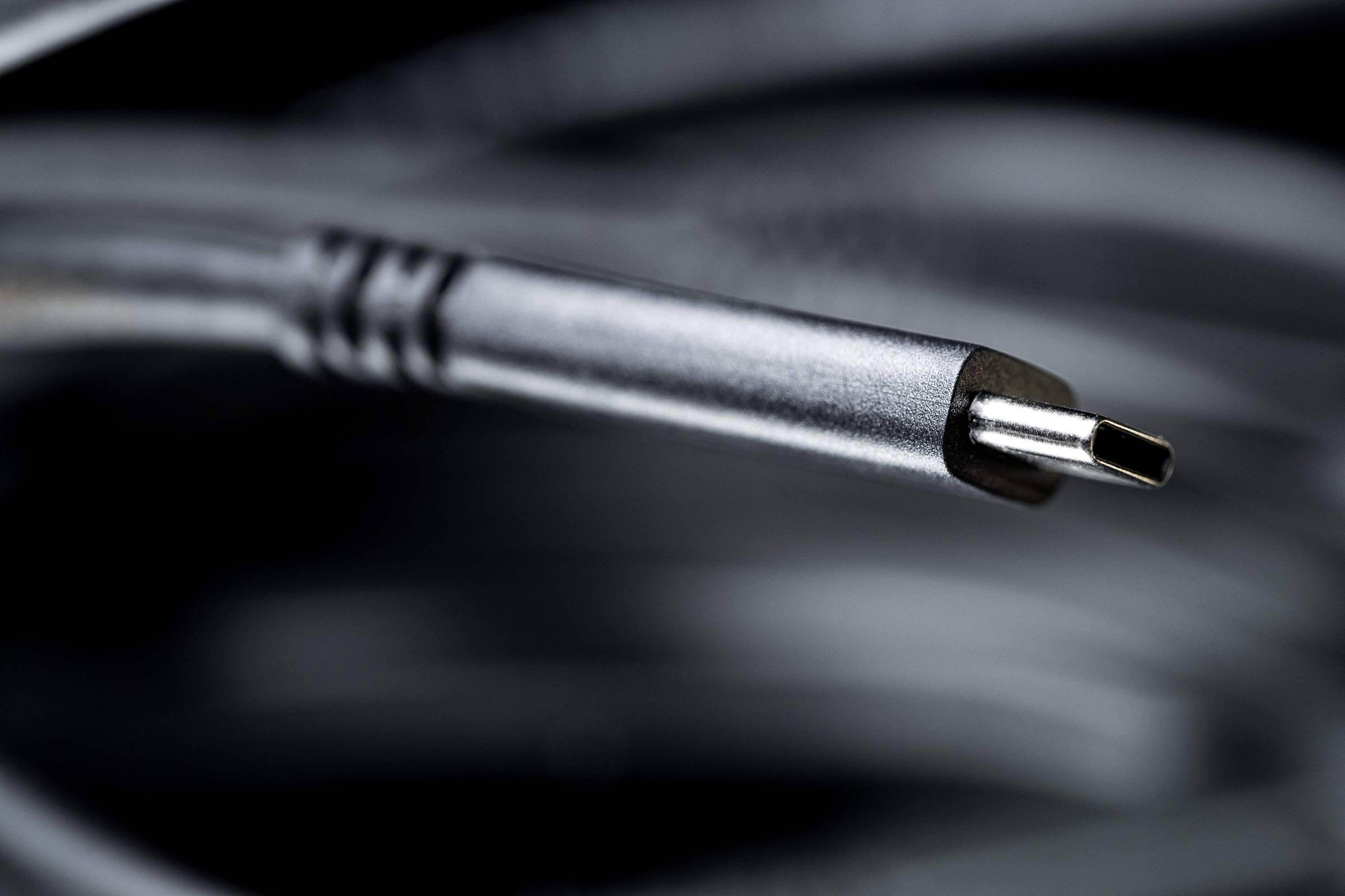 Normas da UE sobre carregadores USB-C entram em vigor – 28/12/2024 – Tec
