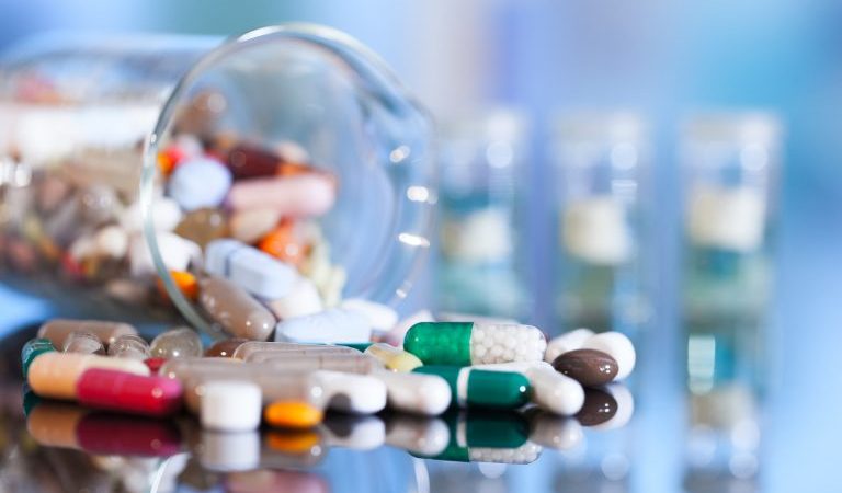 Nova lei flexibiliza tributação de medicamentos importados para uso pessoal – Notícias