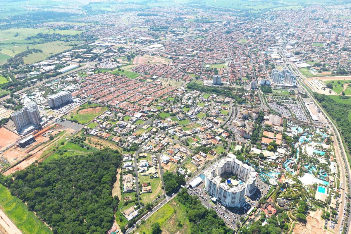 Olímpia vai além dos parques aquáticos com águas termais – 25/12/2024 – Turismo