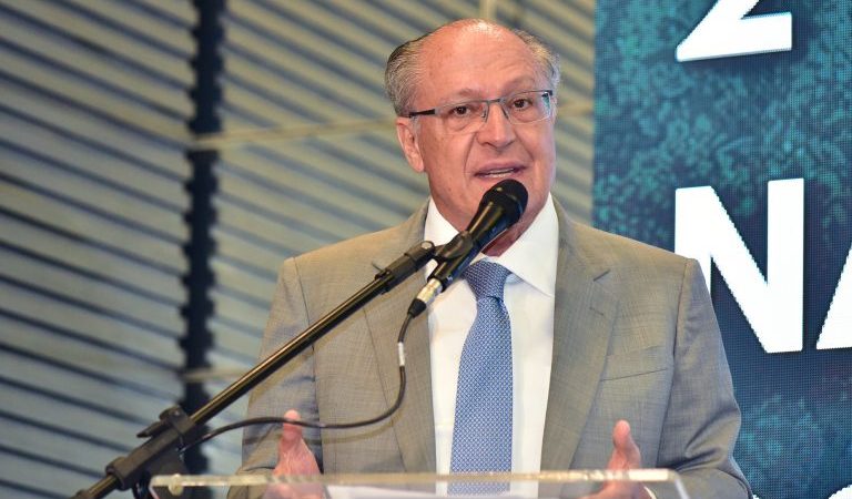 “PIB de 3% é significativo, mas não levará governo à acomodação”, diz Alckmin em debate na Câmara – Notícias