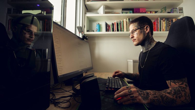 Pesquisa mostra hábitos online dos brasileiros – 17/12/2024 – Tec