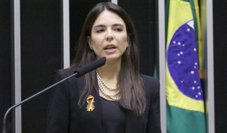 Projeto aprovado em comissão muda tributação de mercadoria trocada em rede franqueada – Notícias