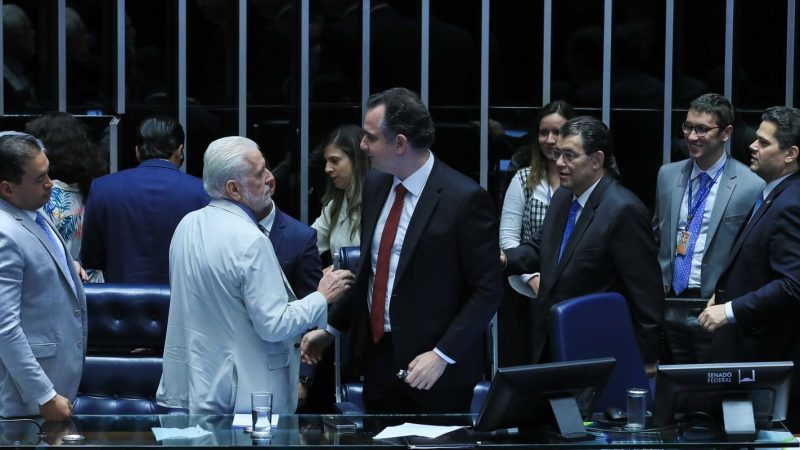 Relatório da Lei Orçamentária só será votado em 2025