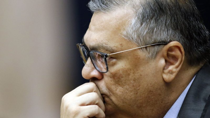 STF: Dino nega pedido do Senado para liberação de emendas de comissão