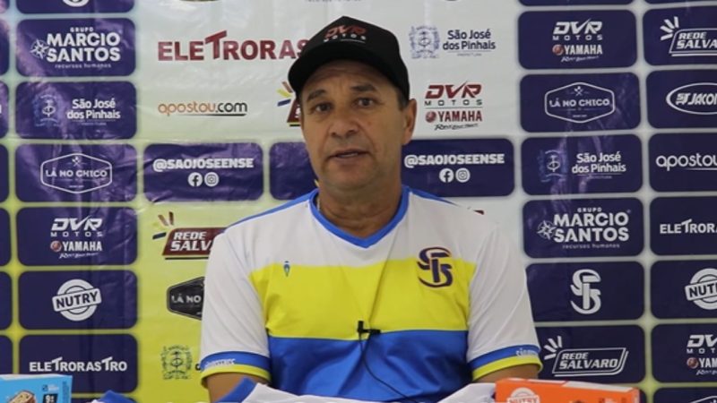Ageu, ídolo do Paraná, é o novo técnico do São Joseense