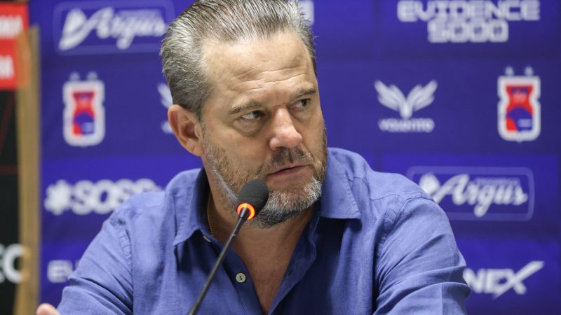 Argel Fuchs solta o verbo após saída